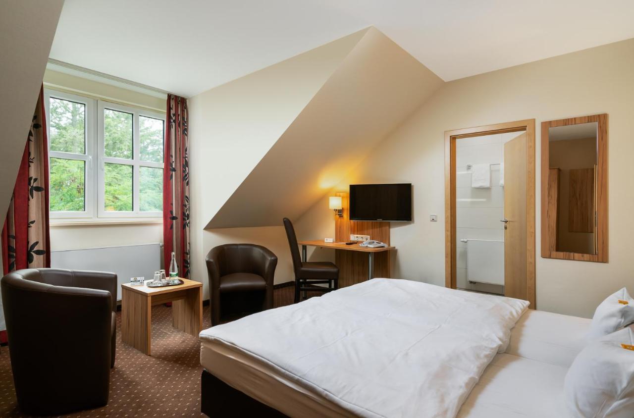 Classicx Landhaus & Hotel - Bed & Breakfast Gensingen Exterior photo